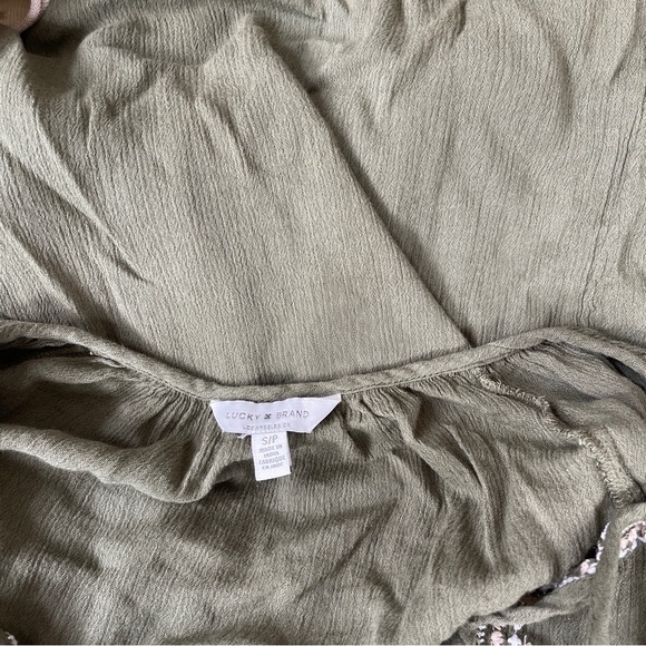 Lucky Brand Embroidered Olive Green Peasant Top size S New - Picture 4 of 4